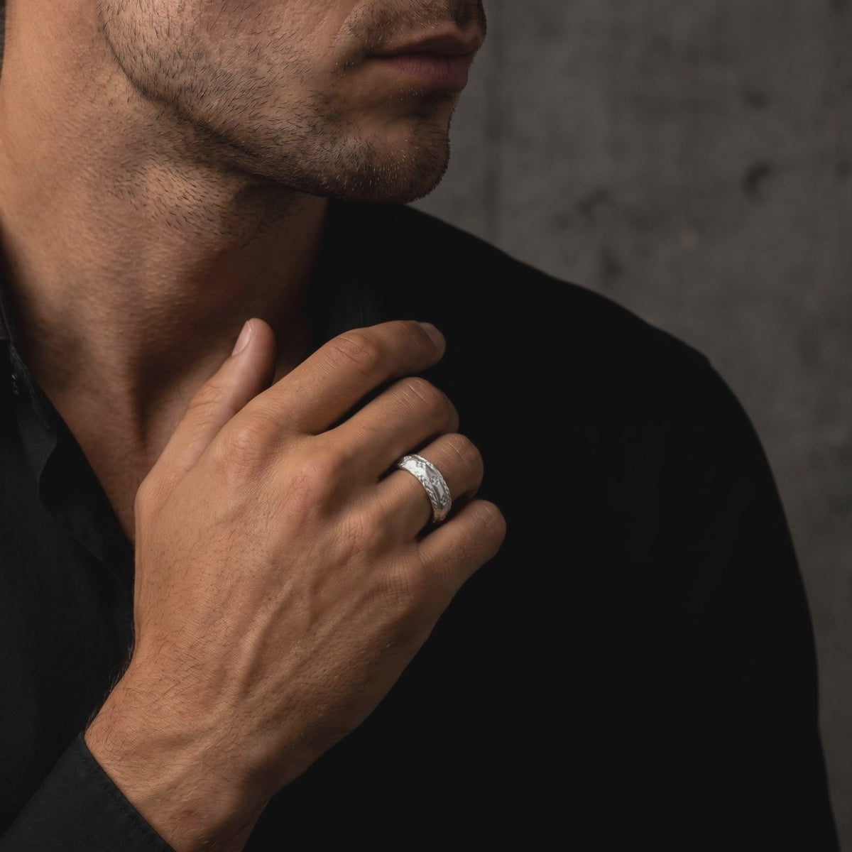 YLQ50162-rings lifestyle video