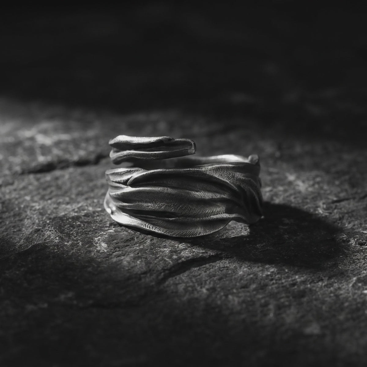 YLQ49990-rings rotation video