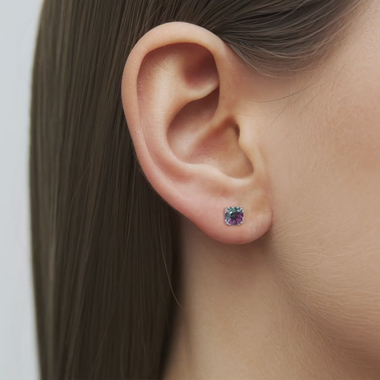 Video showcasing the Daphne Lab-Grown Alexandrite solid gold earrings.
