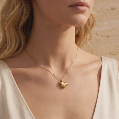 YLQ49376-NECKLACE lifestyle video