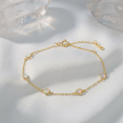 Solid gold bracelet with opals.