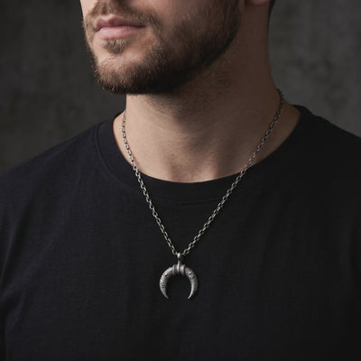 YLQ49961-Necklace lifestyle video