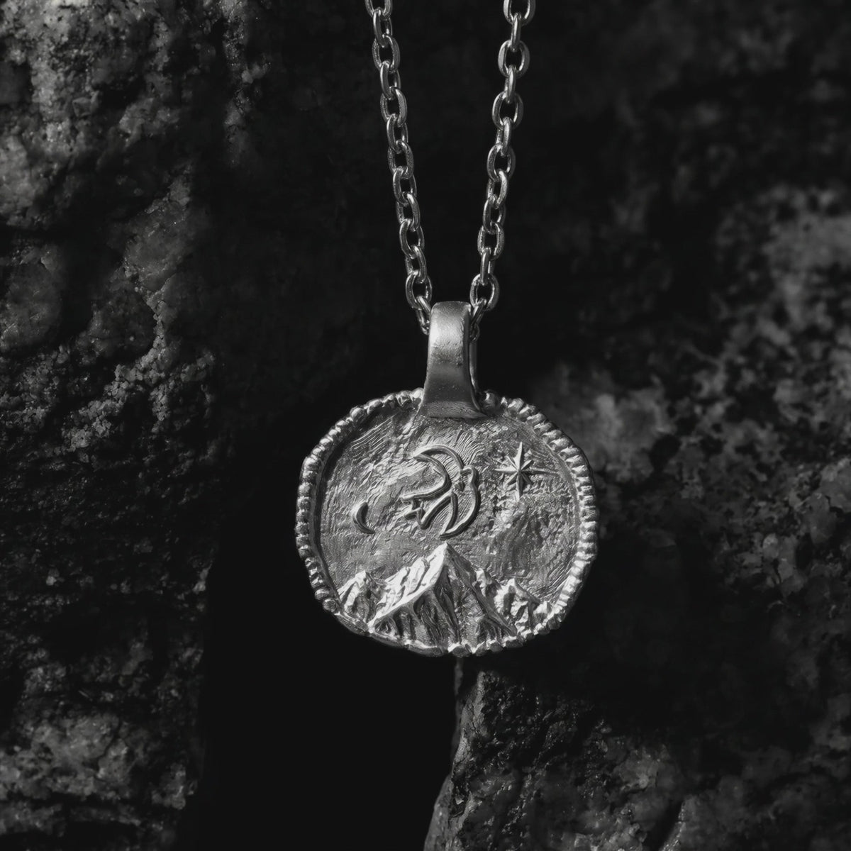 YLQ50095-Necklace rotation video