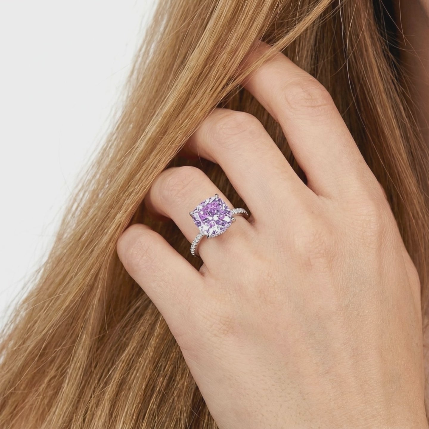 Ariadne Halo Ring with simulated amethyst in solid gold.