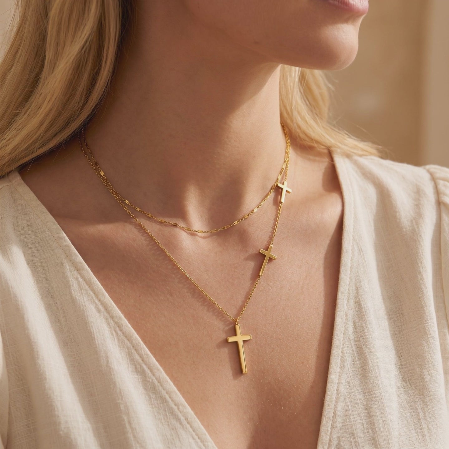 YLQ49205-NECKLACE lifestyle video