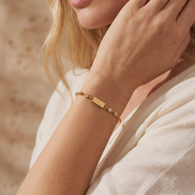 YLQ49466-bracelet lifestyle video