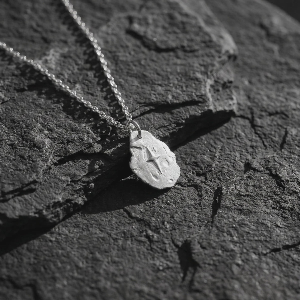 YLQ50128-Necklace rotation video