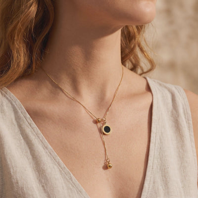YLQ49372-NECKLACE lifestyle video